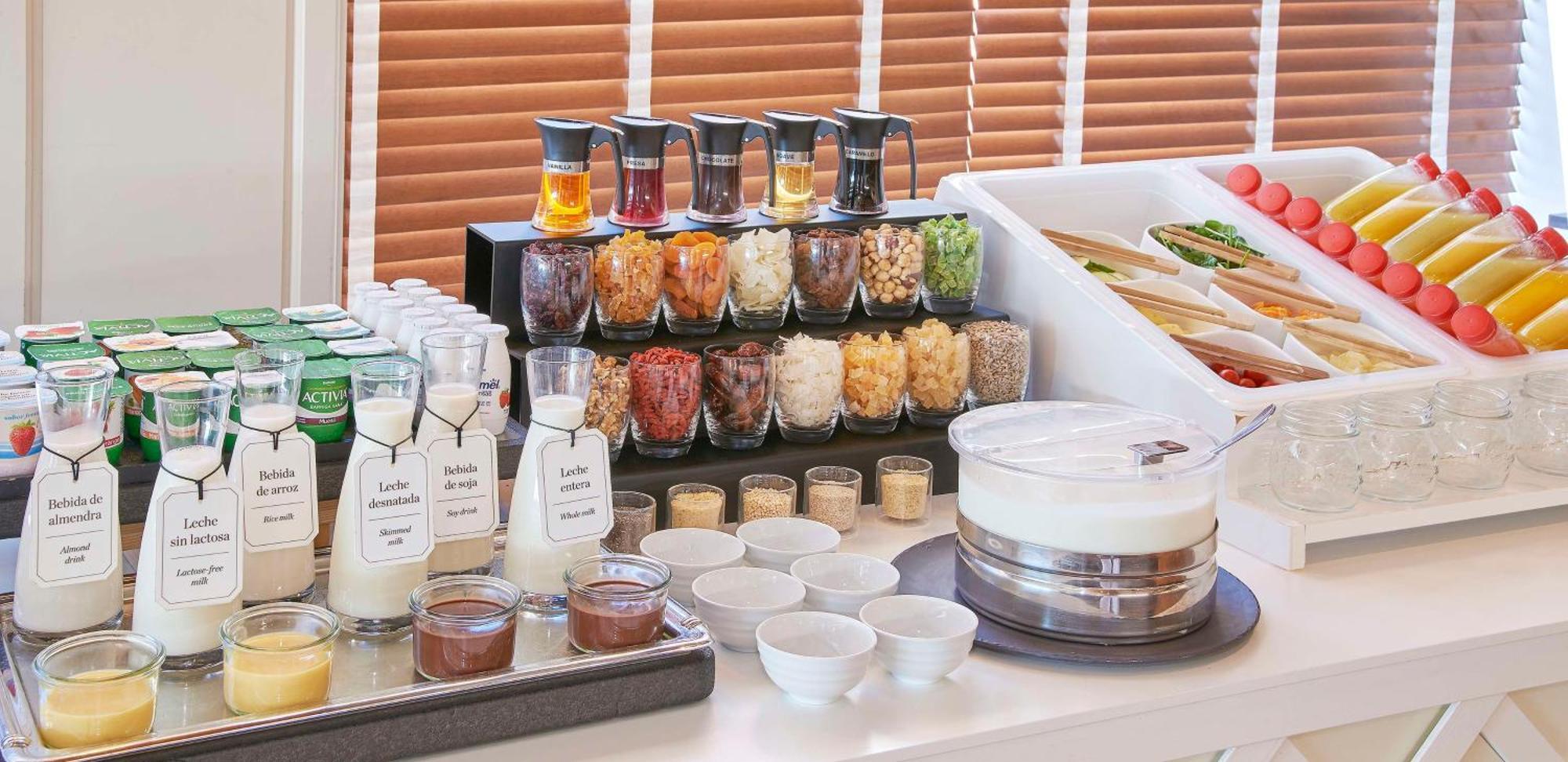 Nh 컬렉션 A 코루나 피니스테레 호텔 아 코루냐 외부 사진 A condiment bar